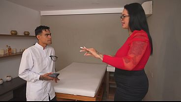 Urutin Body Lu Yang Seksi Itu Sampai Basah Kuyup, Biar Tangan Gue Ngerayap Di Kulit Mulus Lu Penuh Birahi