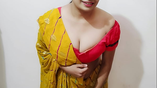 भाभी ने देवर को हस्तमैथुन करते हुए पकड़ लिया, फिर उसके बड़े लंड से जोर-जोर से चुदाई करवाई (हिंदी ऑडियो)