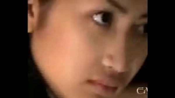 Model Indonesia Yang Seksi Dan Menggoda, Siap Memamerkan Tubuh Panasnya