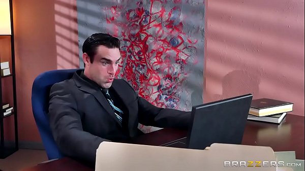 Brazzers – Ava Riley – Toket Gede Di Kantor, Sange Banget Sampai Pengen Dientot Di Meja Kerja