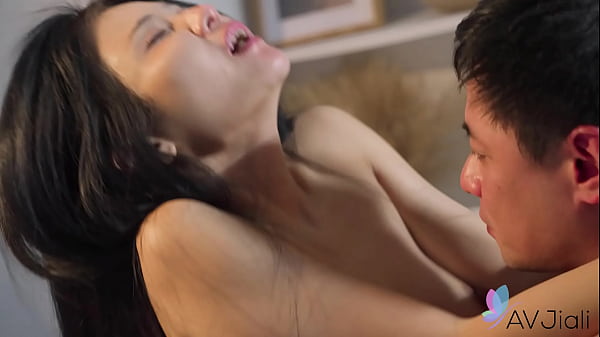 Istri Cina Xian’erai Nikmatin Kontol Keras